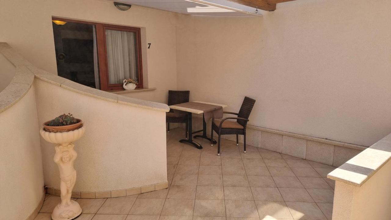 Apartmani Sidro 马林斯卡 外观 照片